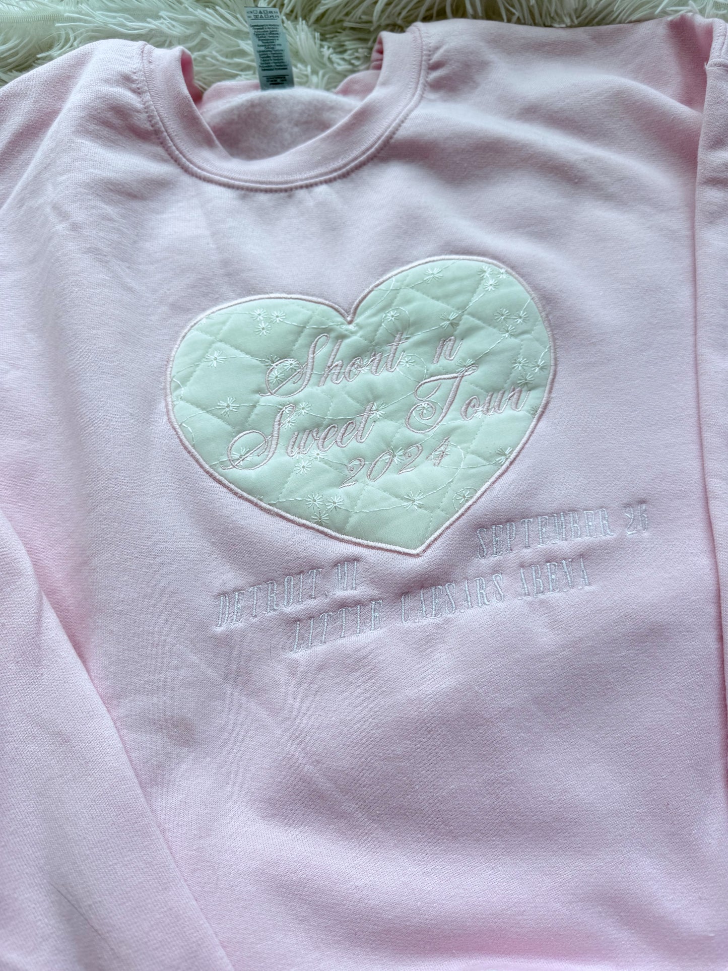 SHORT N SWEET TOUR (PLEASE READ DESCRIPTION <3)