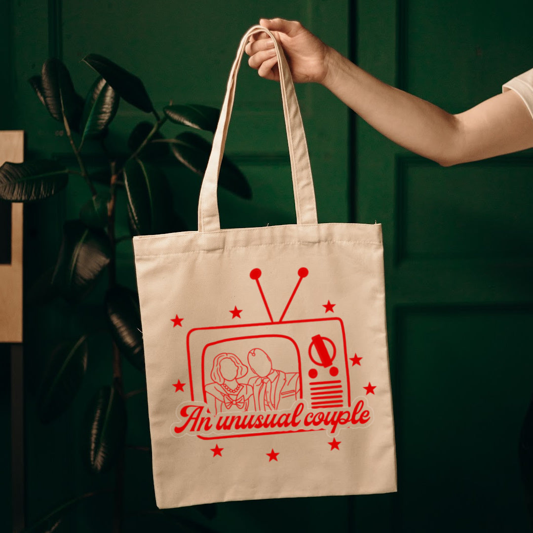 UNUSUAL COUPLE TOTE