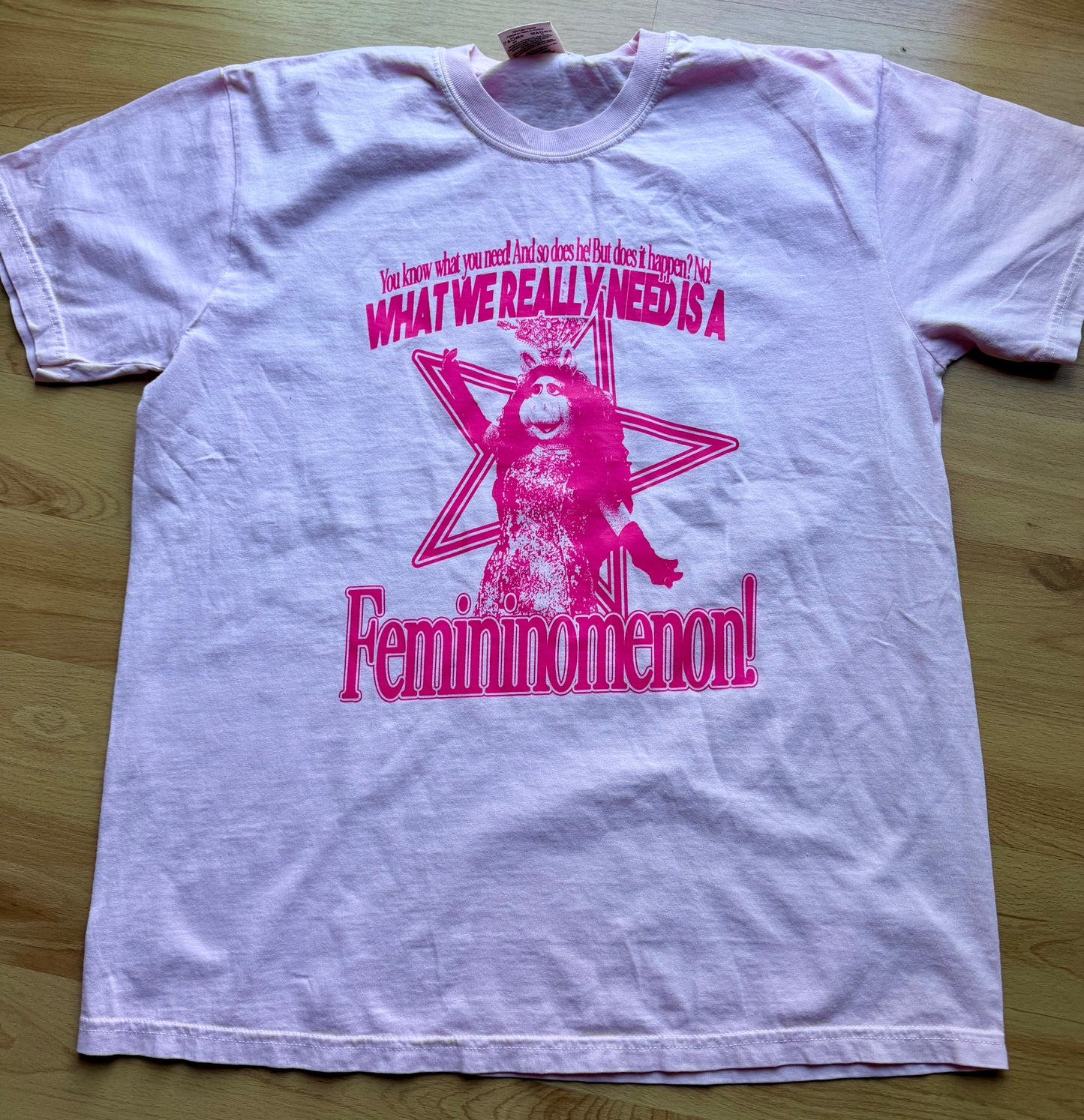 FEMININOMENON (Oopsie) - L Tee Light Pink